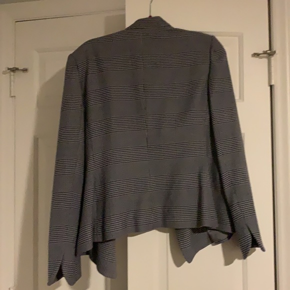 🔹New Armani jacket🔹 - Picture 2 of 6